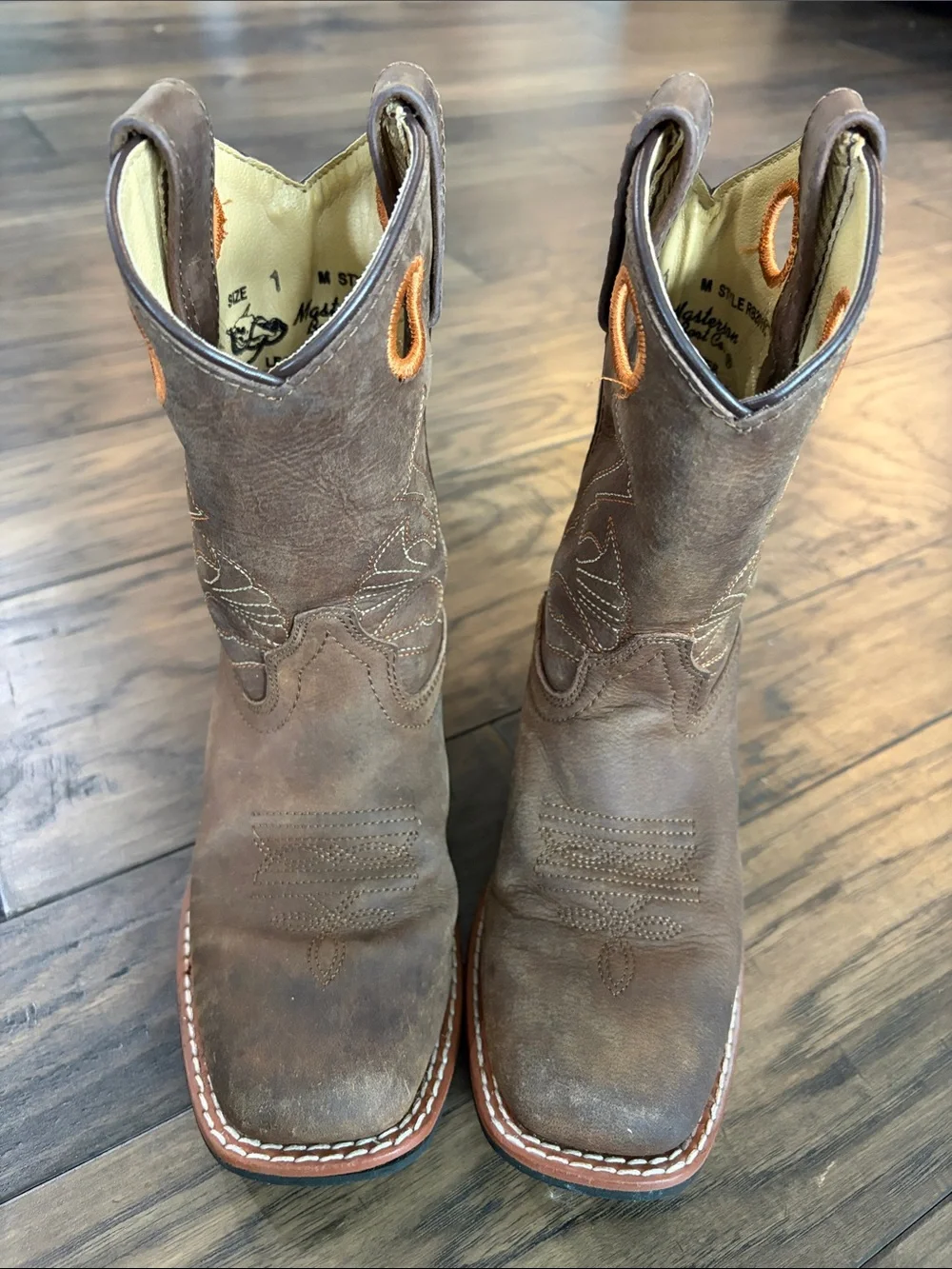 Kids Classic Pull-On Square Toe Western Boots in Brown Sz 1